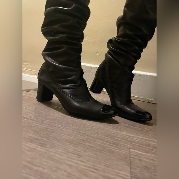 CHANEL over the knee Brown cap toe stretch leather boots - Picture 7 of 14